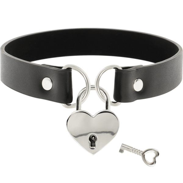 COQUETTE CHIC DESIRE - COLAR DE COURO VEGANO COM ACESSÓRIO DE CORAO COM CHAVE - Image 3