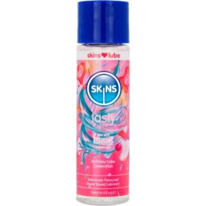 img_217192_76ae0eb62677bd4dd98889b9fa09dc48_1 SKINS - LUBRIFICANTE SABOROSO À BASE DE ÁGUA COM AROMA DE BOLO DE ANIVERSÁRIO 130 ML
